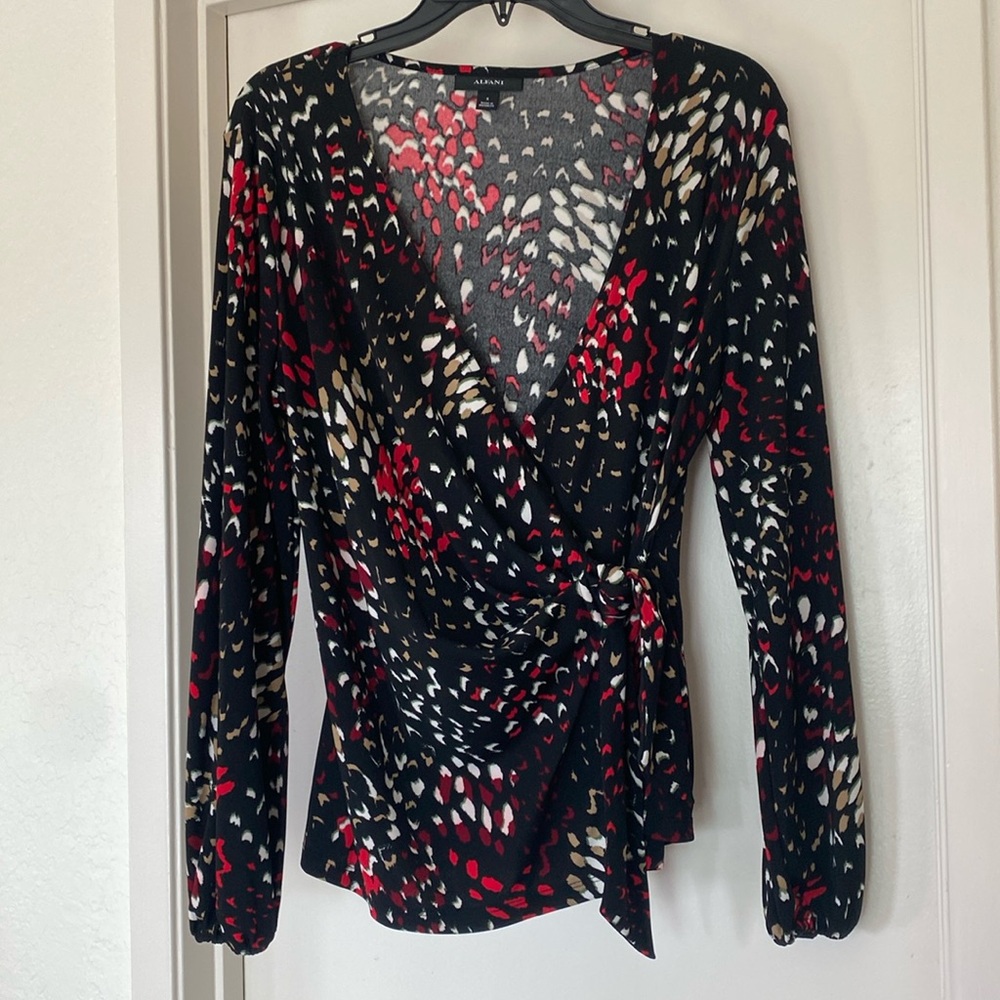 Alfani blouse size small, wrap bodice type